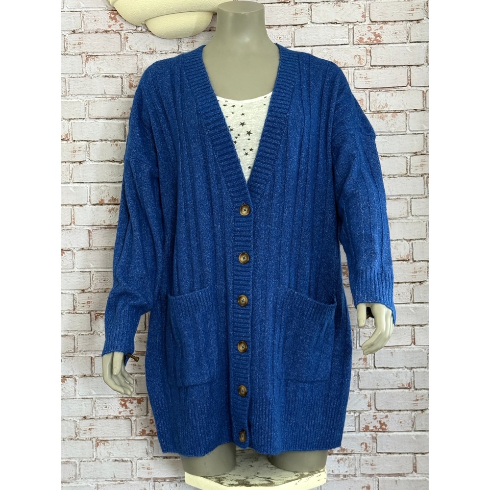 NWOT Torrid Blue Longline Cardigan V-Neck Button Front Sweater Size 1 Grannycore